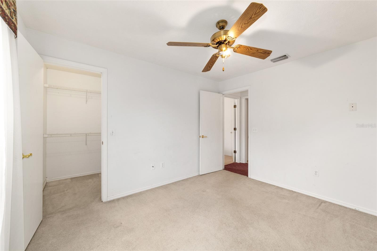 WINDEMERE GLEN ESTATE - Residential