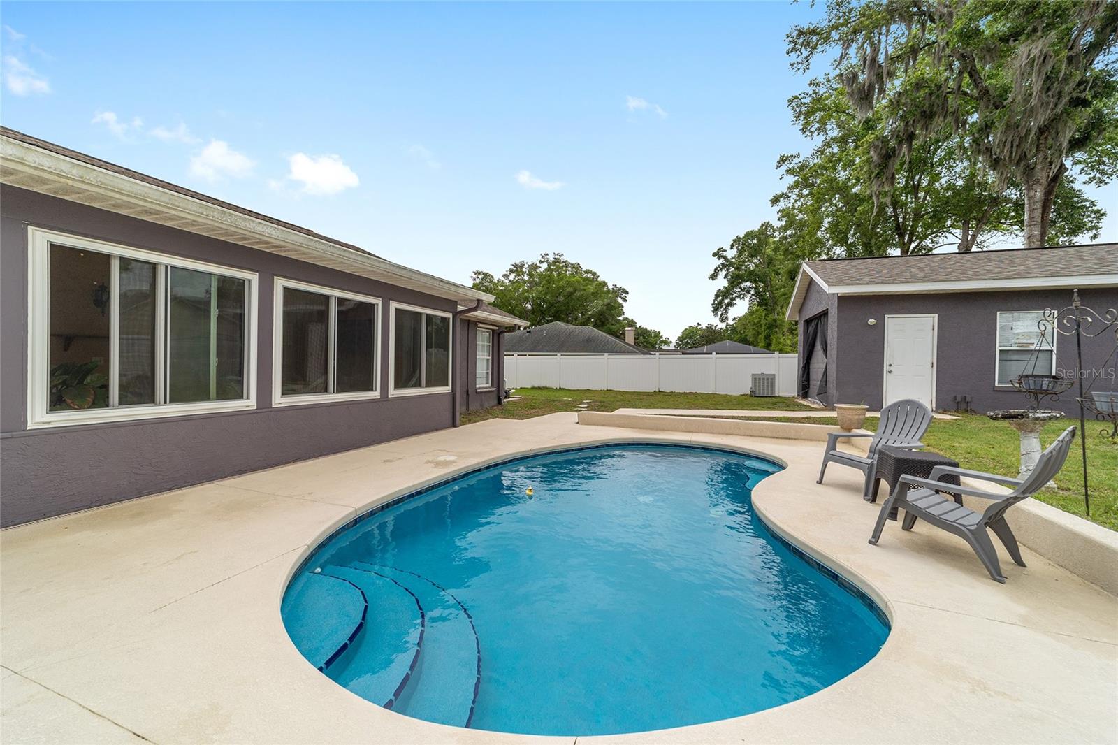 WINDEMERE GLEN ESTATE - Residential