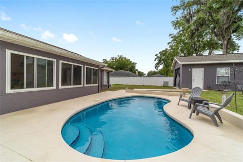 Tiny photo for 4807 SE 14th Street, Ocala, FL 34471 (MLS # OM722044)