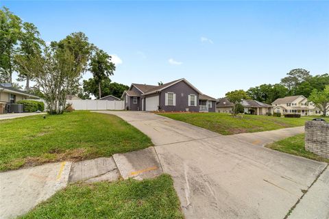 Tiny photo for 4807 SE 14th Street, Ocala, FL 34471 (MLS # OM722044)