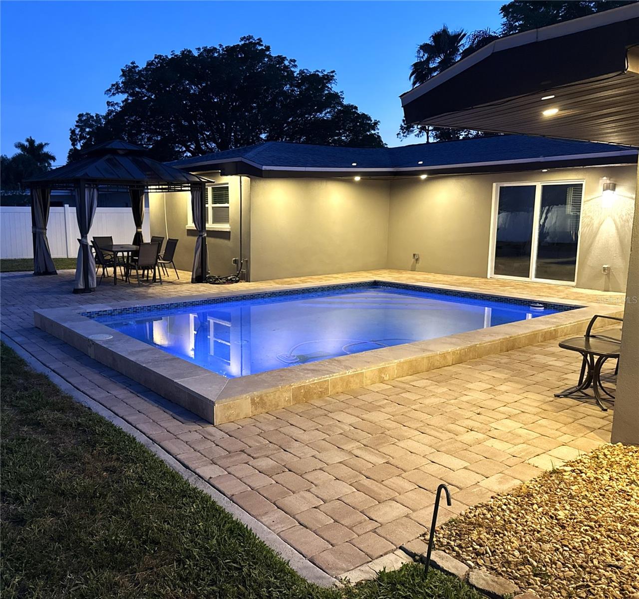 HIGHLAND TERRACE MANOR - Residential