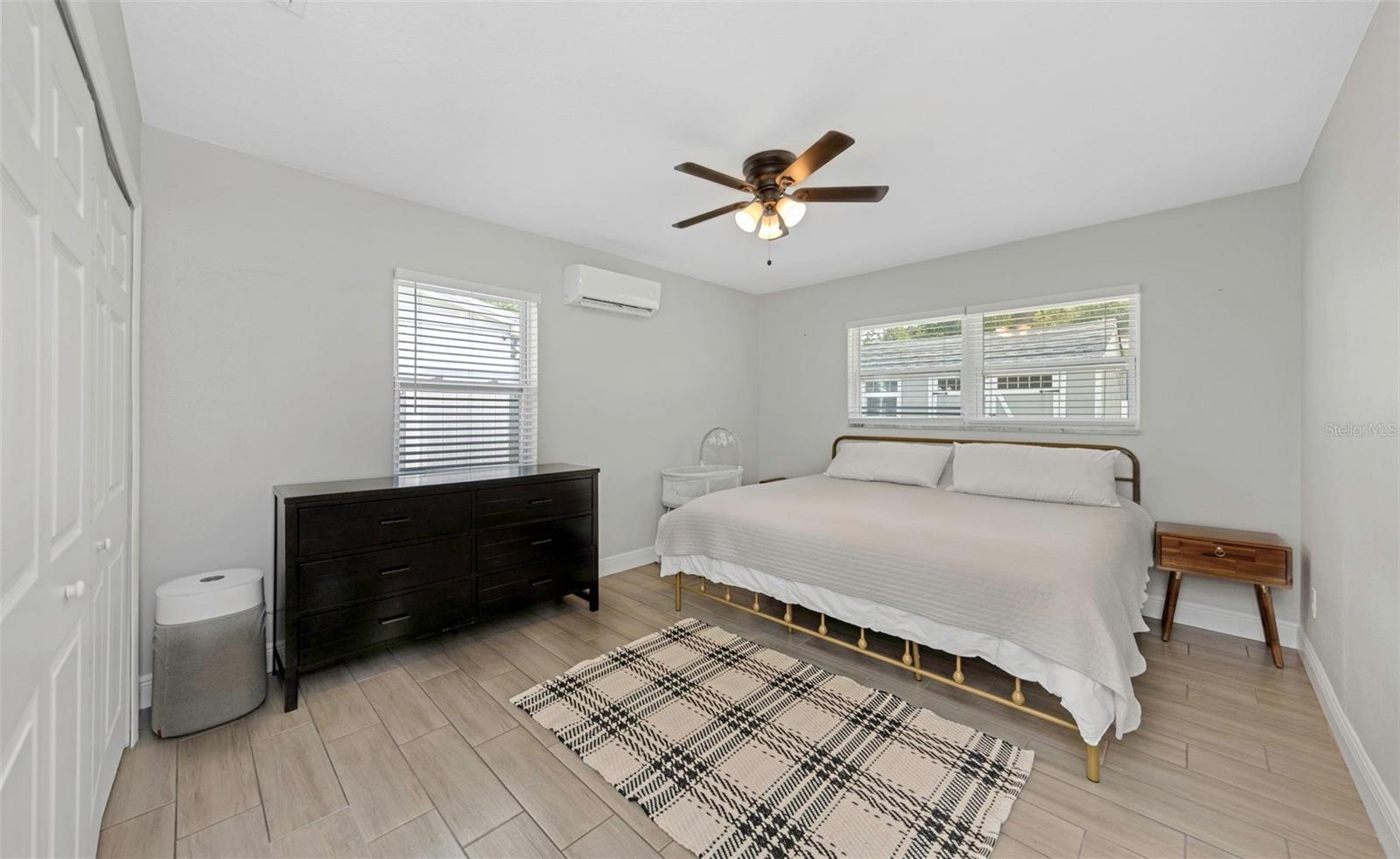 HIGHLAND TERRACE MANOR - Residential