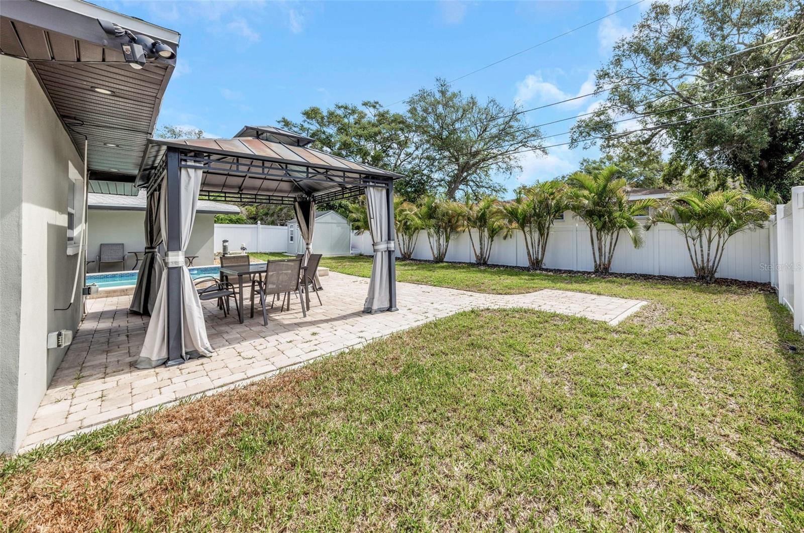 HIGHLAND TERRACE MANOR - Residential