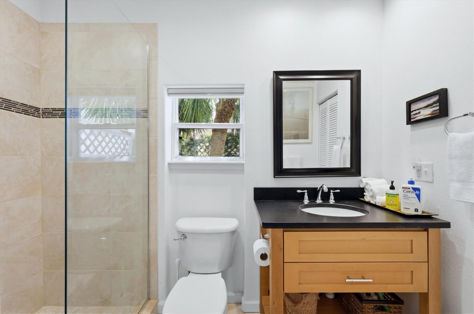 VENEZIA PARK SEC OF VENICE - Residential