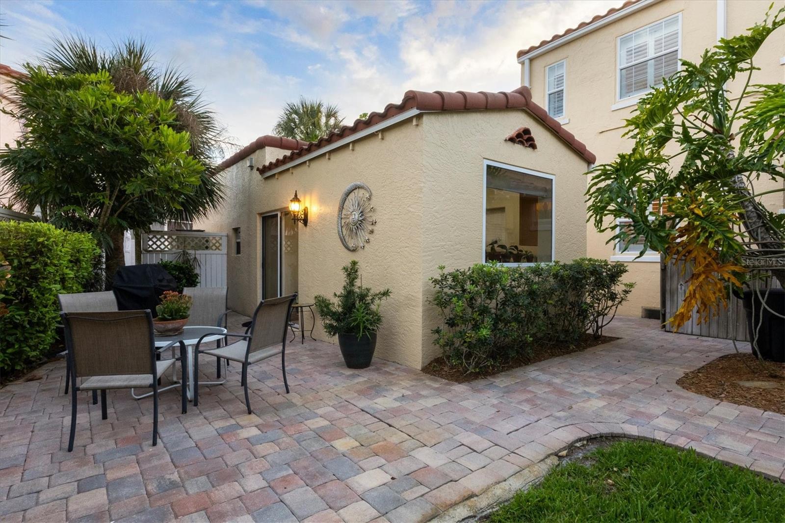 VENEZIA PARK SEC OF VENICE - Residential