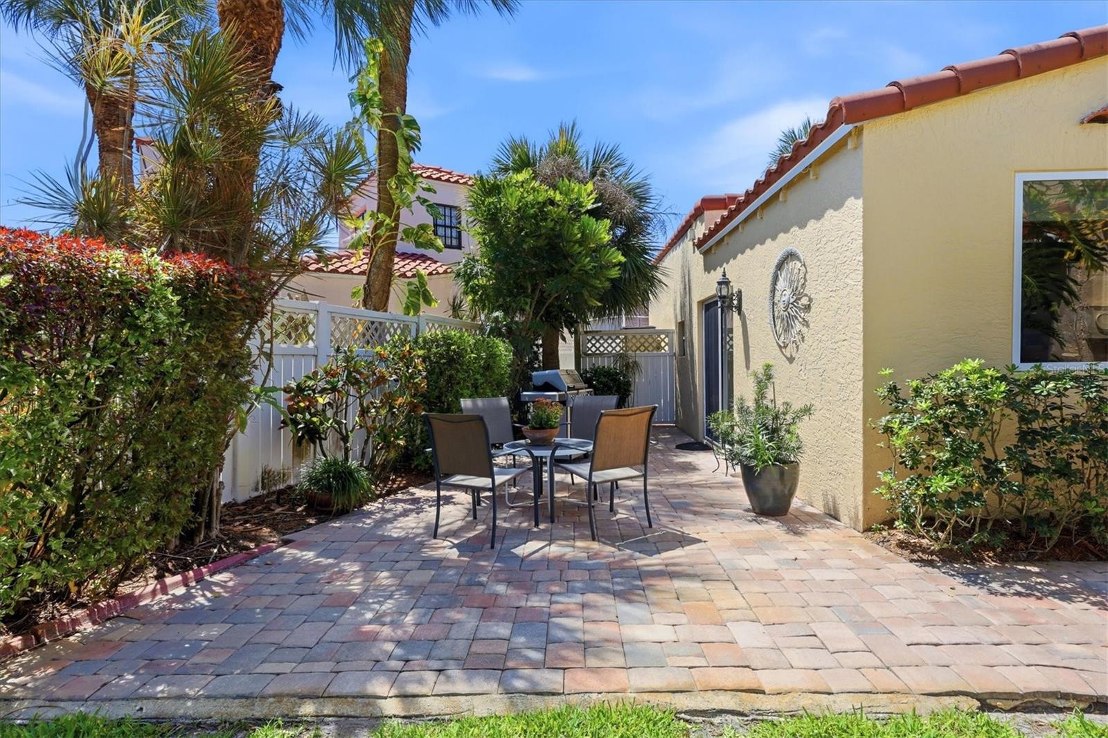 VENEZIA PARK SEC OF VENICE - Residential