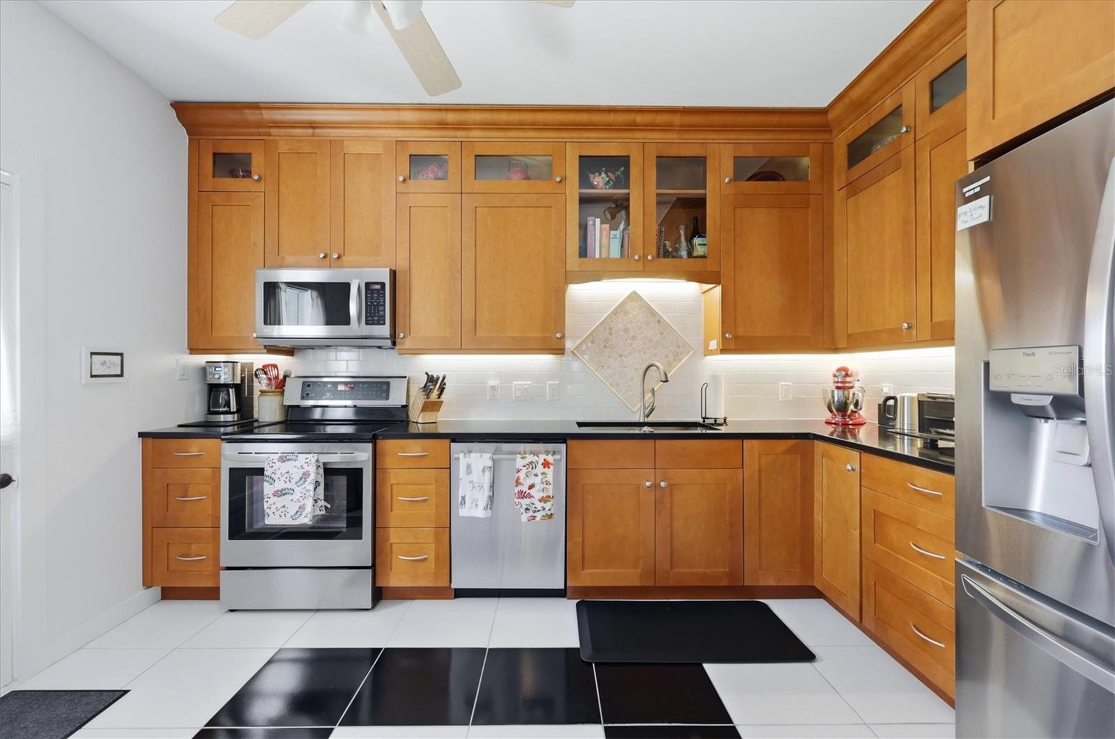 VENEZIA PARK SEC OF VENICE - Residential