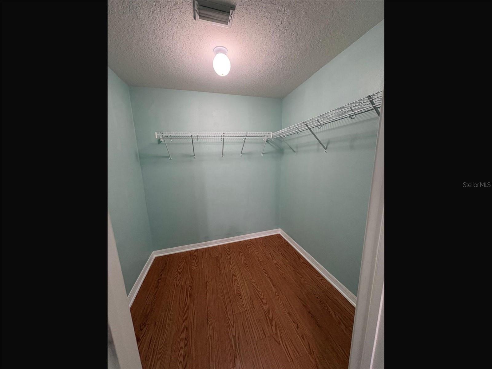 RIVERCHASE - Residential Lease