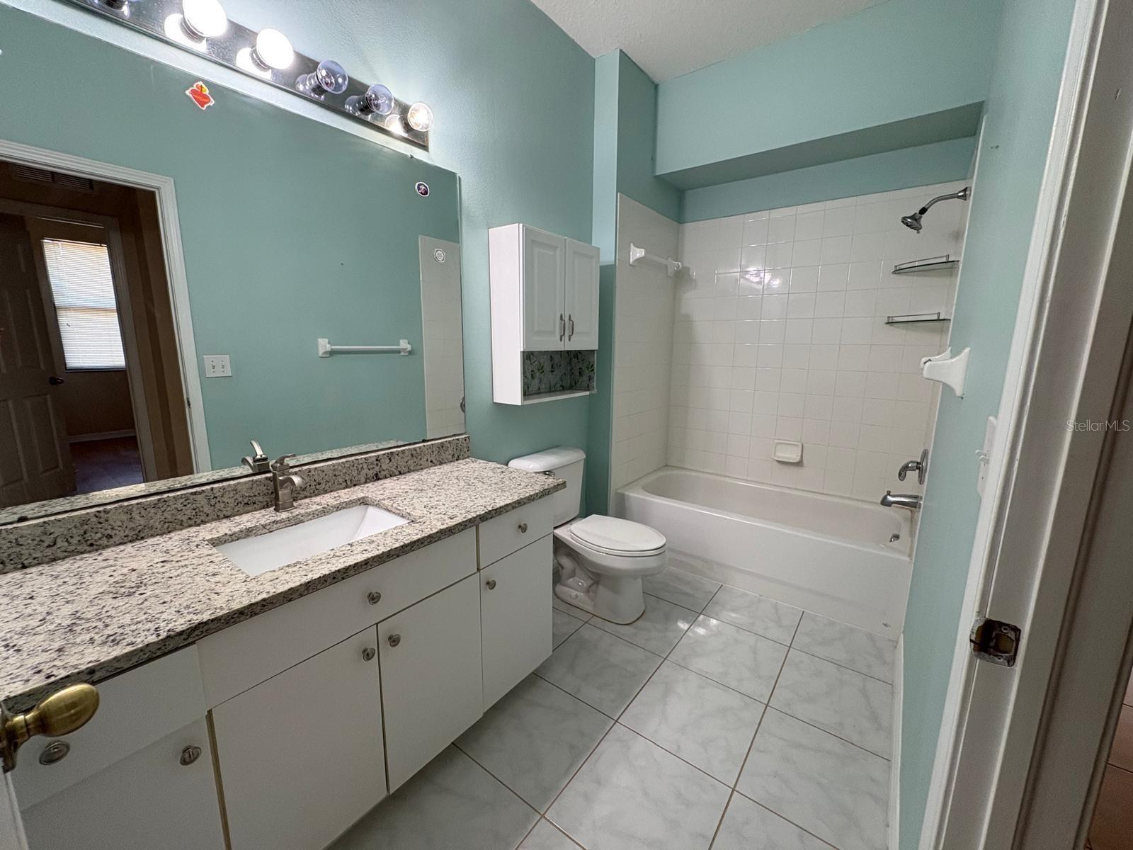 RIVERCHASE - Residential Lease