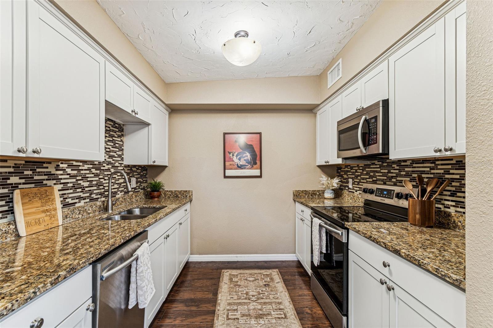 HIGHLAND PINES 4TH ADD - Residential