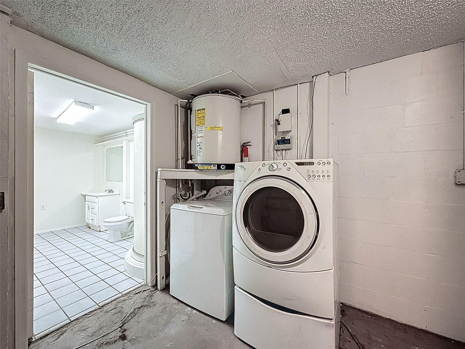 REGENCY PARK - Residential