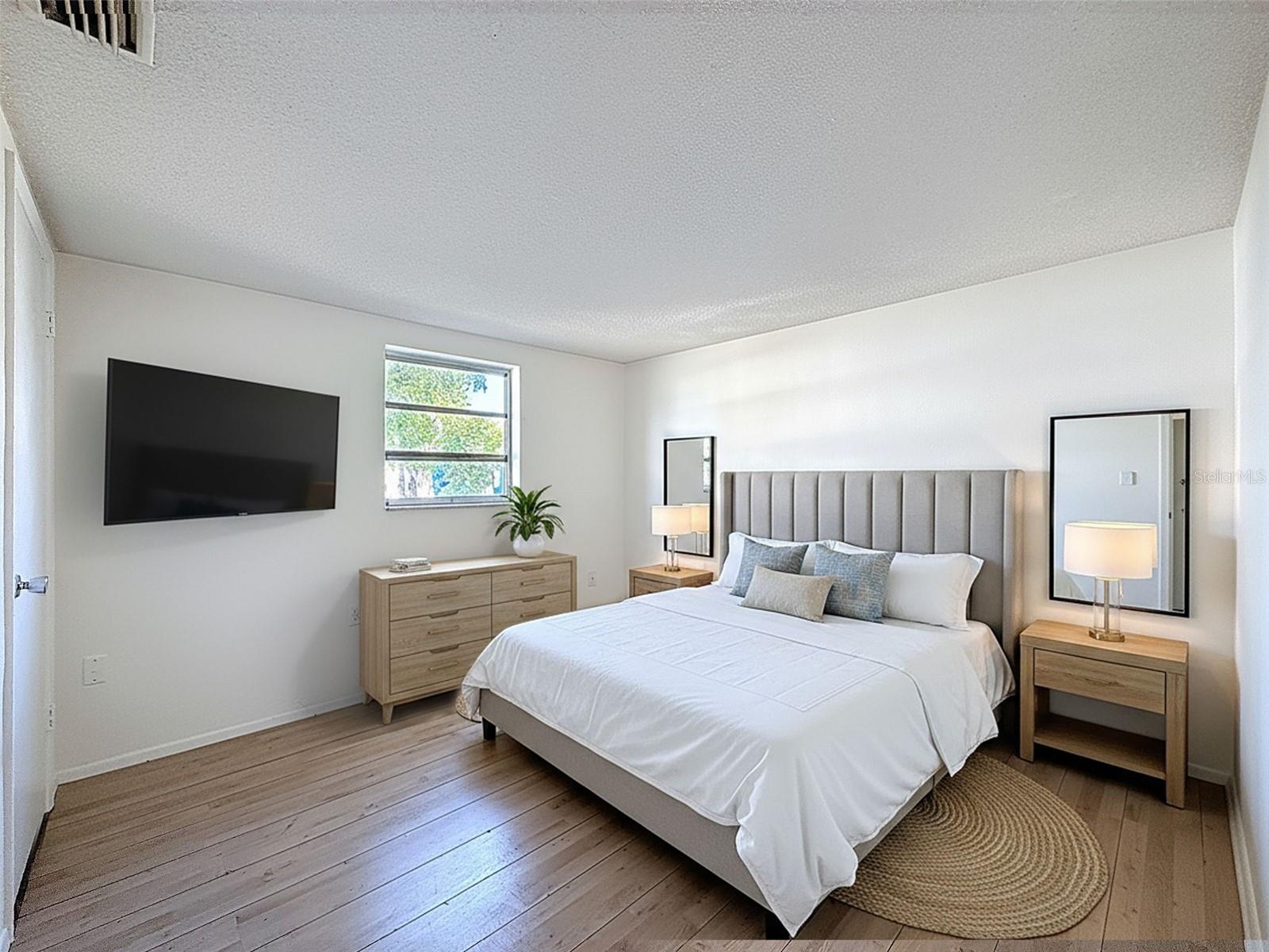 REGENCY PARK - Residential