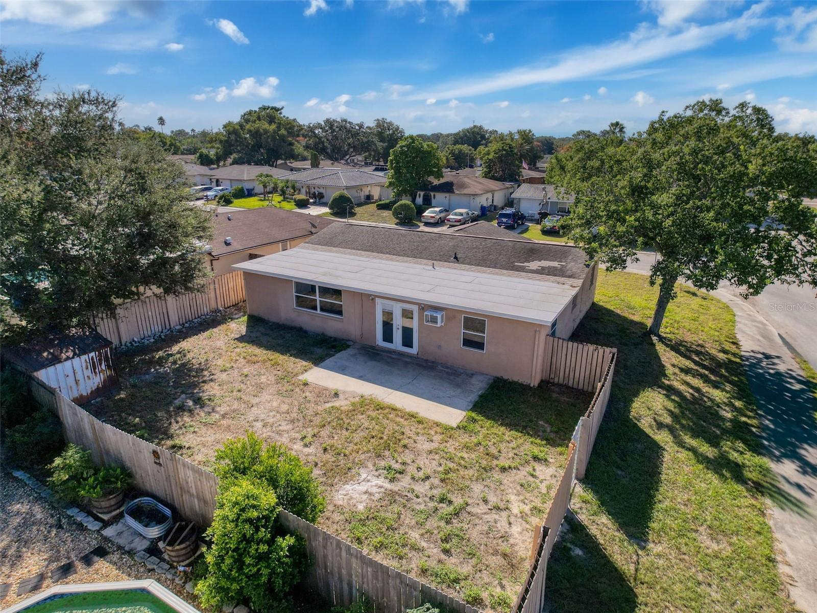 REGENCY PARK - Residential