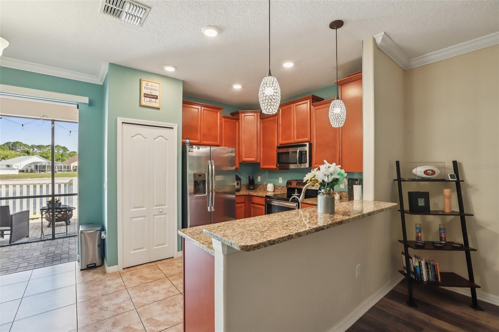 VERANDAH TWNHMS - Residential