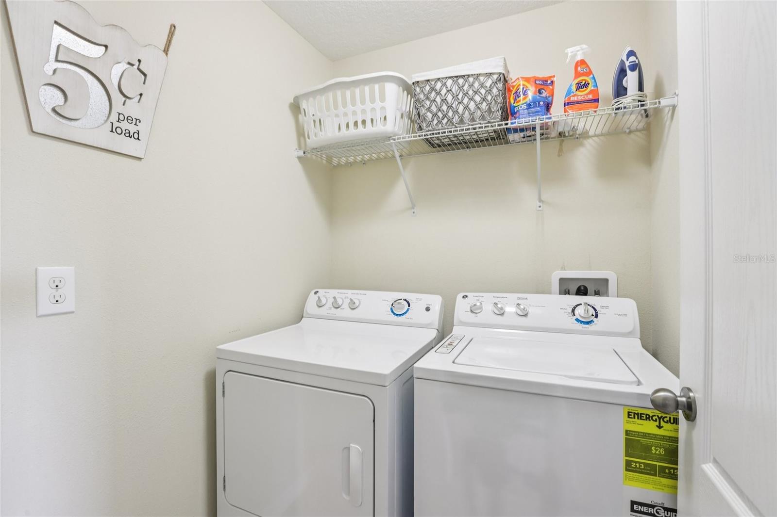 VERANDAH TWNHMS - Residential