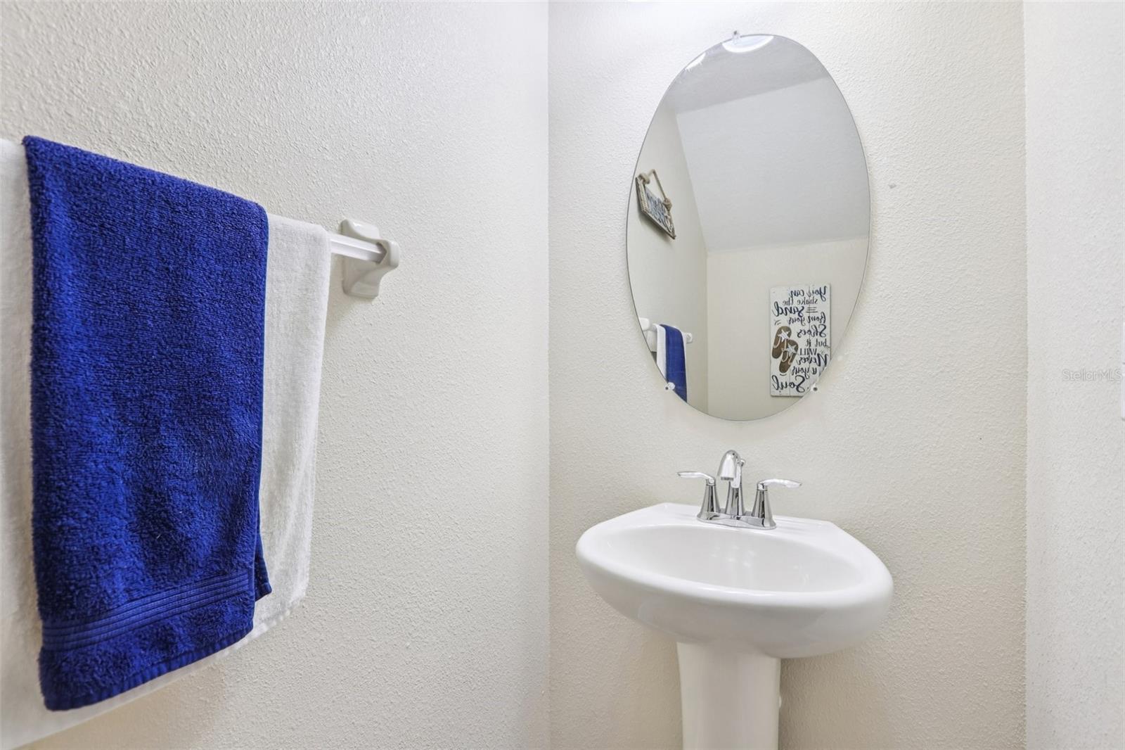 VERANDAH TWNHMS - Residential