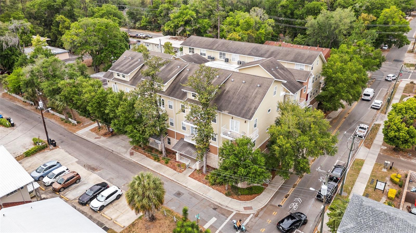 LIONSGATE CONDO - Residential