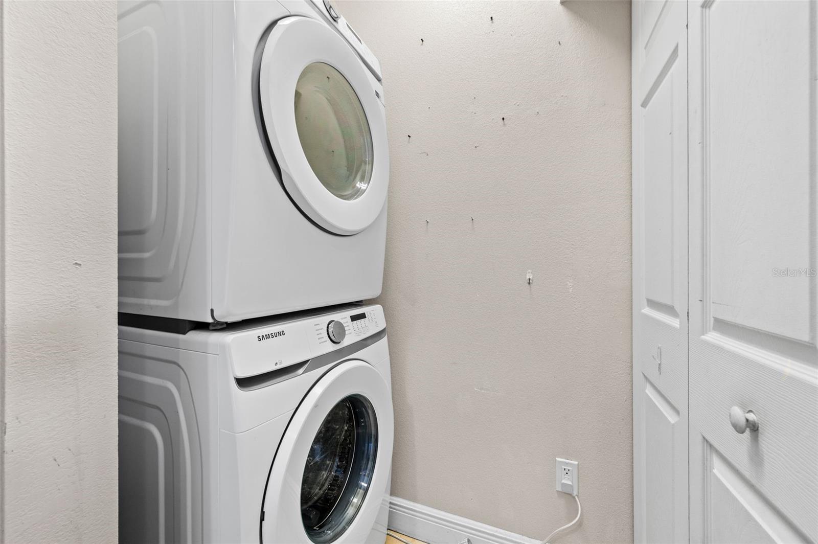 LIONSGATE CONDO - Residential