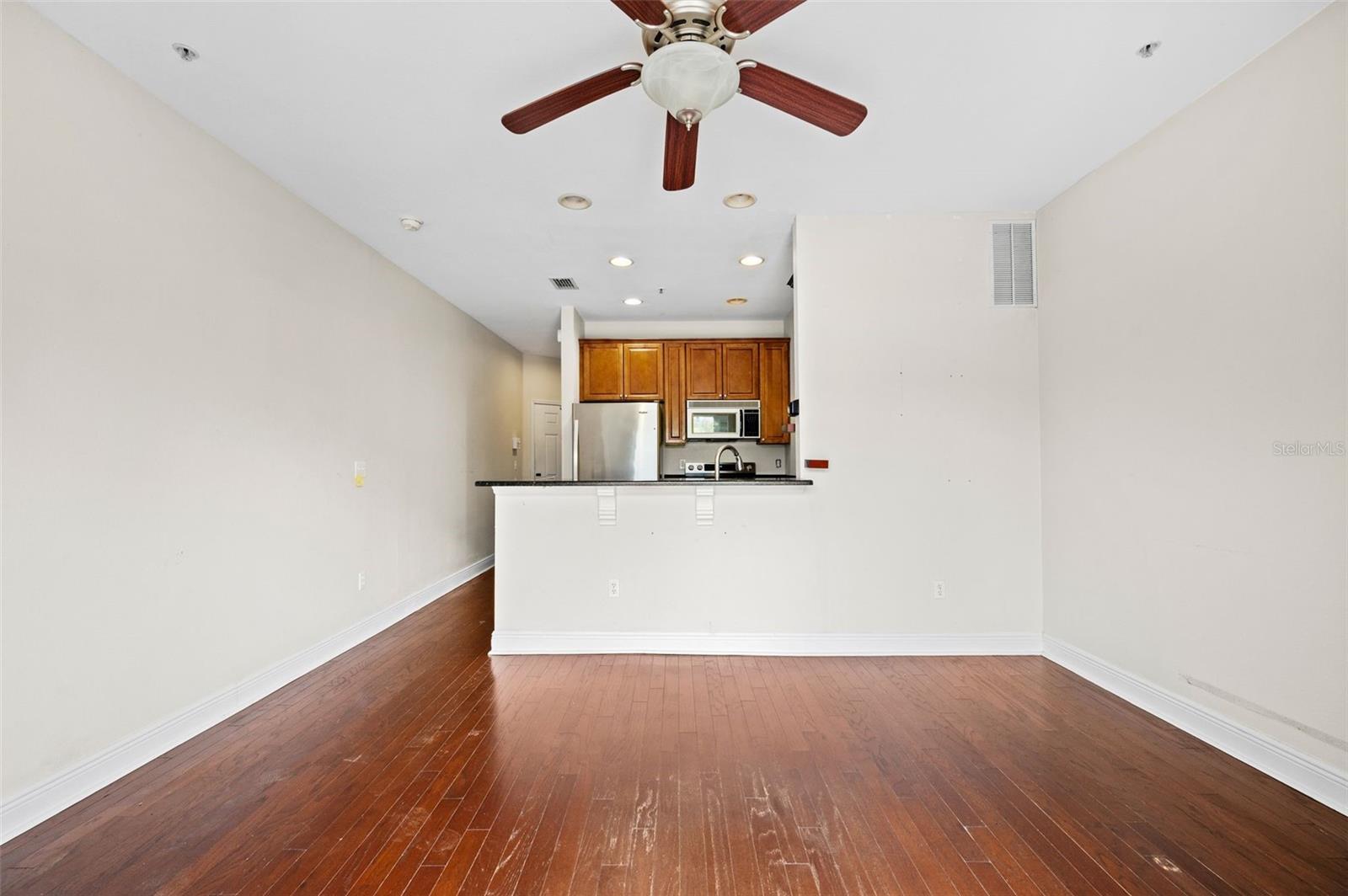 LIONSGATE CONDO - Residential