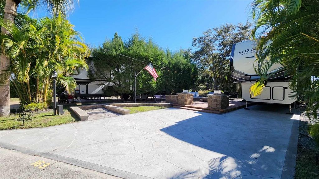 Photo of 169 Appaloosa Trail E, Lake Wales, FL 33898 (MLS # U8223928)