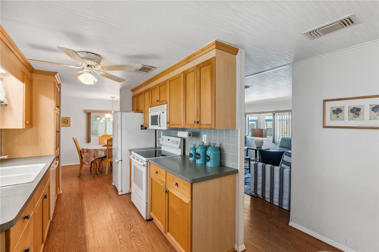 LAZY RIVER MHP - Residential