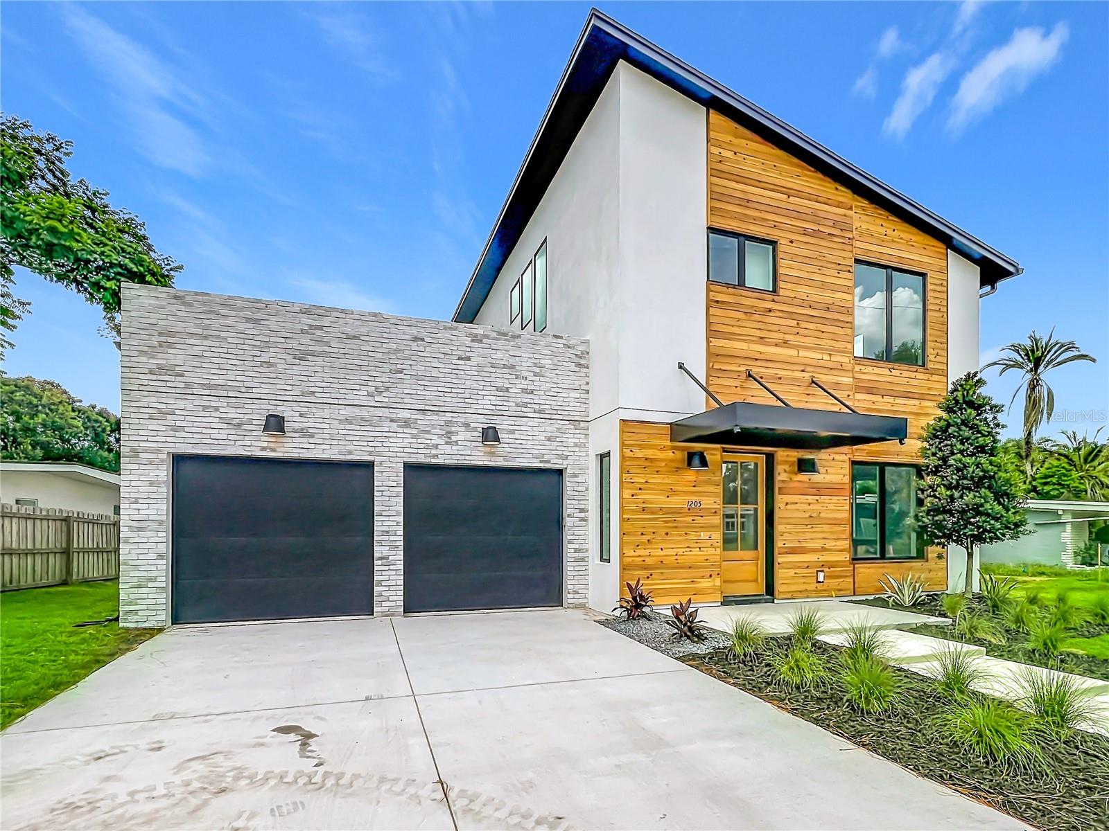 1205 FALCON DRIVE
