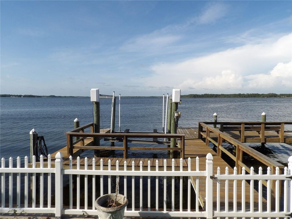 Photo of 31 Freshwater Drive, Palm Harbor, FL 34684 (MLS # TB8390386)