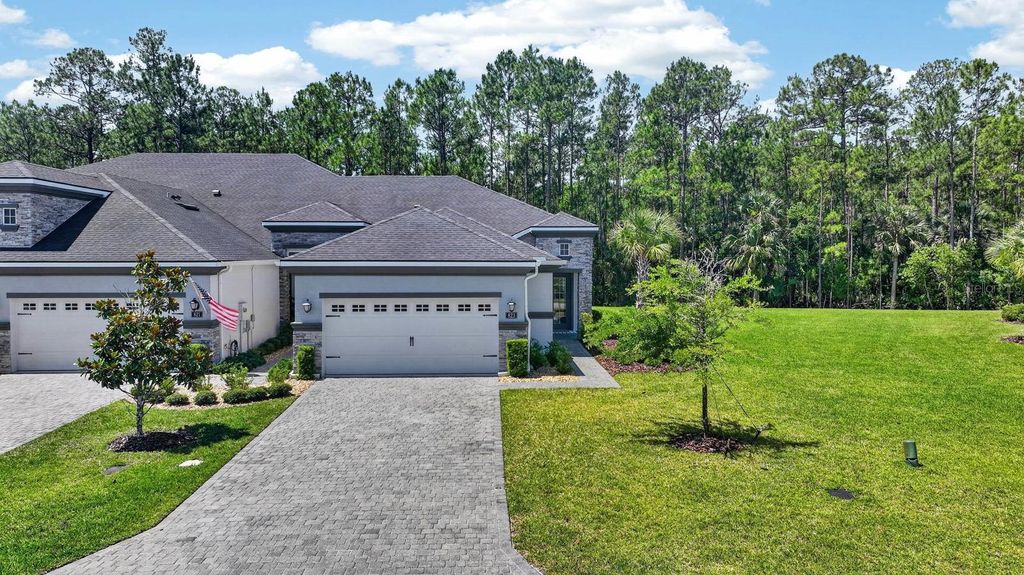 Photo of 823 Pinewood Drive, Ormond Beach, FL 32174 (MLS # V4949200)