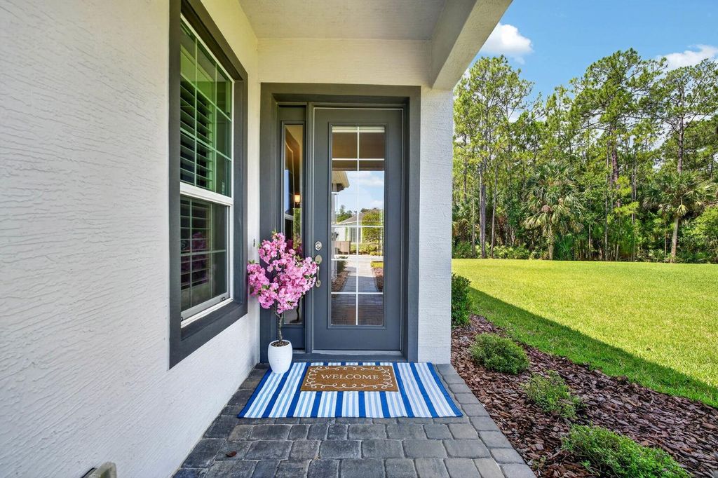 Photo of 823 Pinewood Drive, Ormond Beach, FL 32174 (MLS # V4949200)