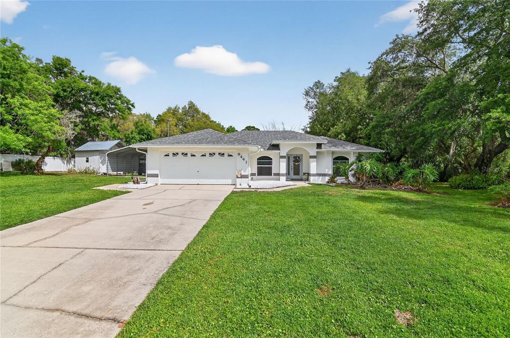 Photo of 9441 Pinetree Drive, Lake Wales, FL 33898 (MLS # L4960655)