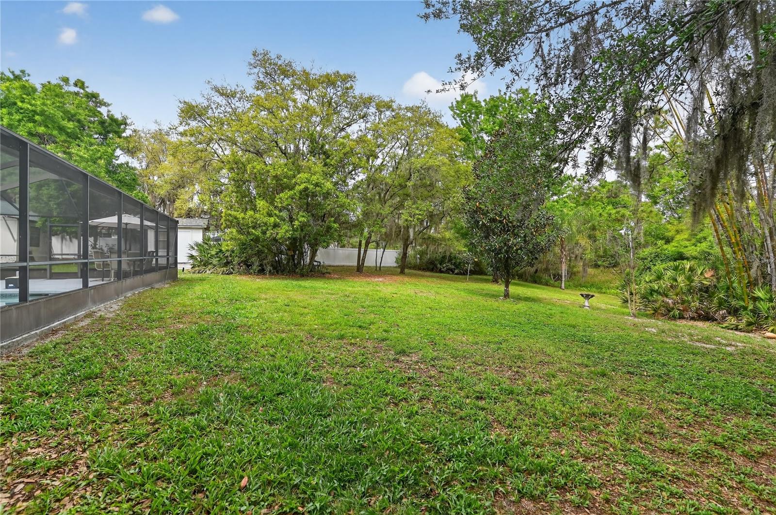 WALK IN WATER LAKE ESTATES PH 02 - Residential