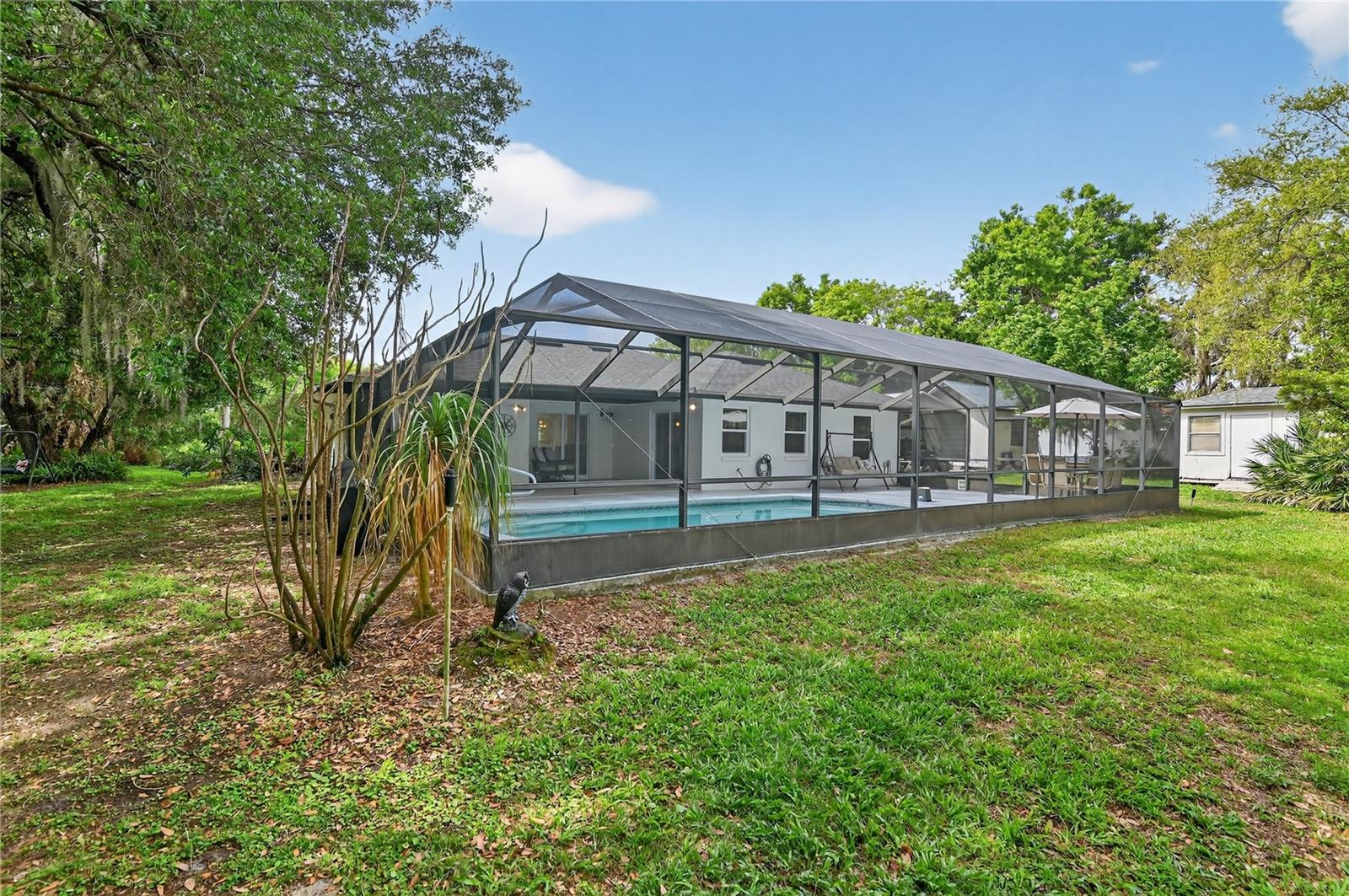 WALK IN WATER LAKE ESTATES PH 02 - Residential