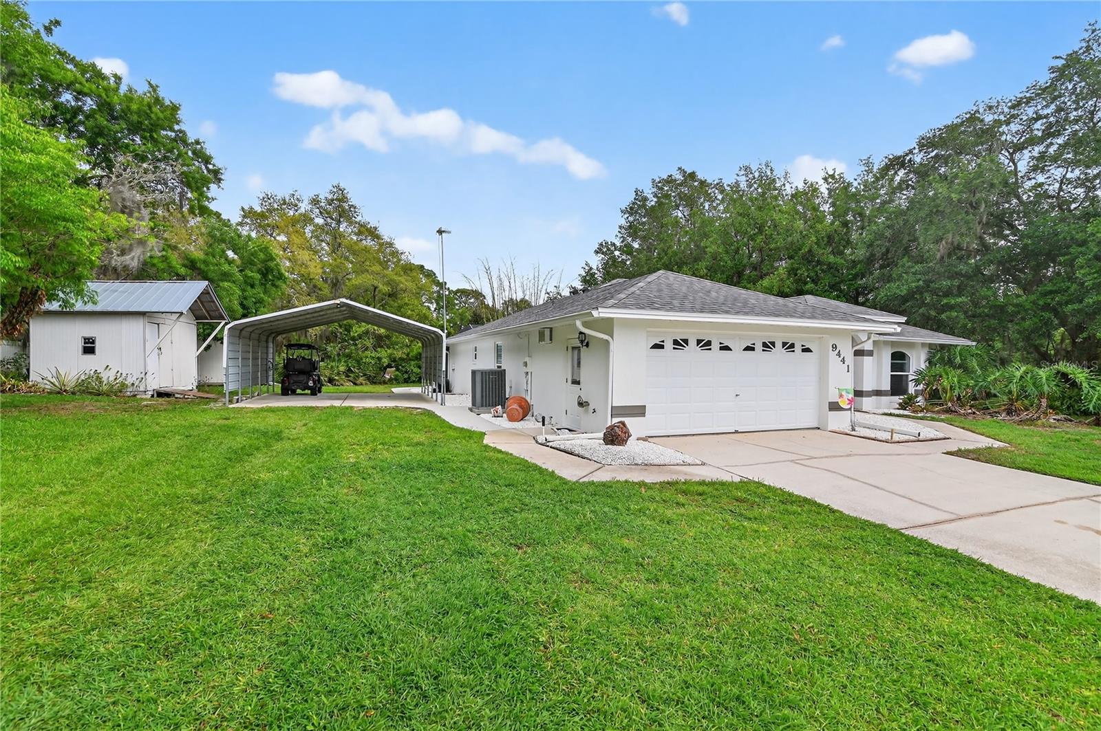 WALK IN WATER LAKE ESTATES PH 02 - Residential