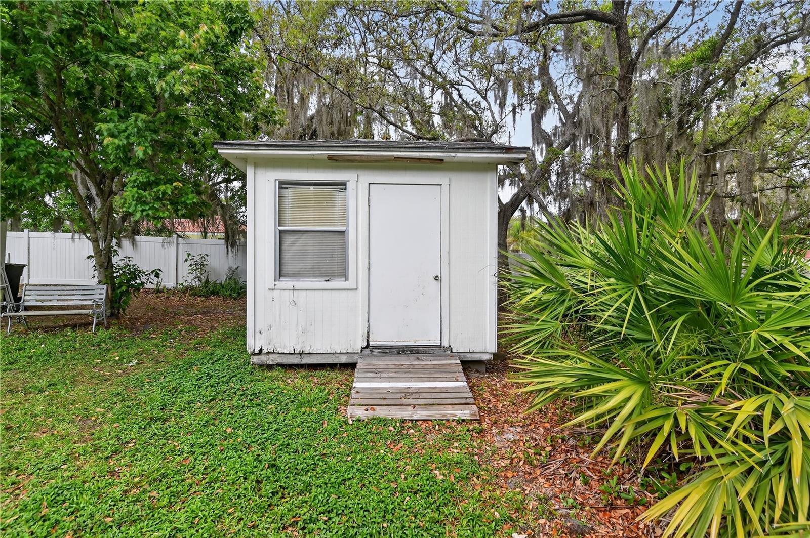 WALK IN WATER LAKE ESTATES PH 02 - Residential