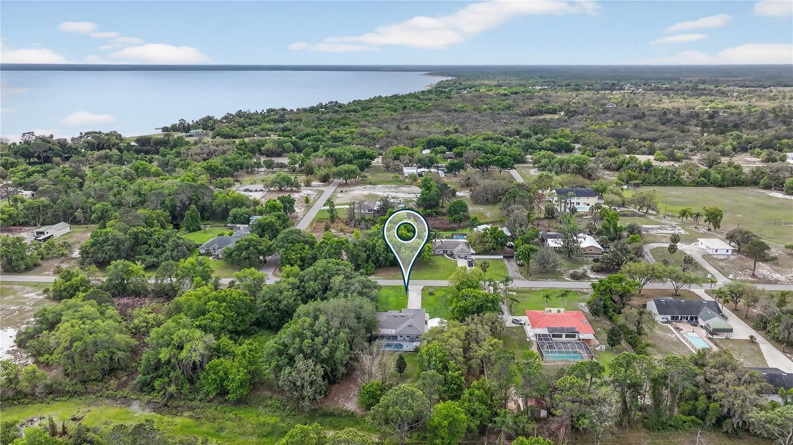 WALK IN WATER LAKE ESTATES PH 02 - Residential