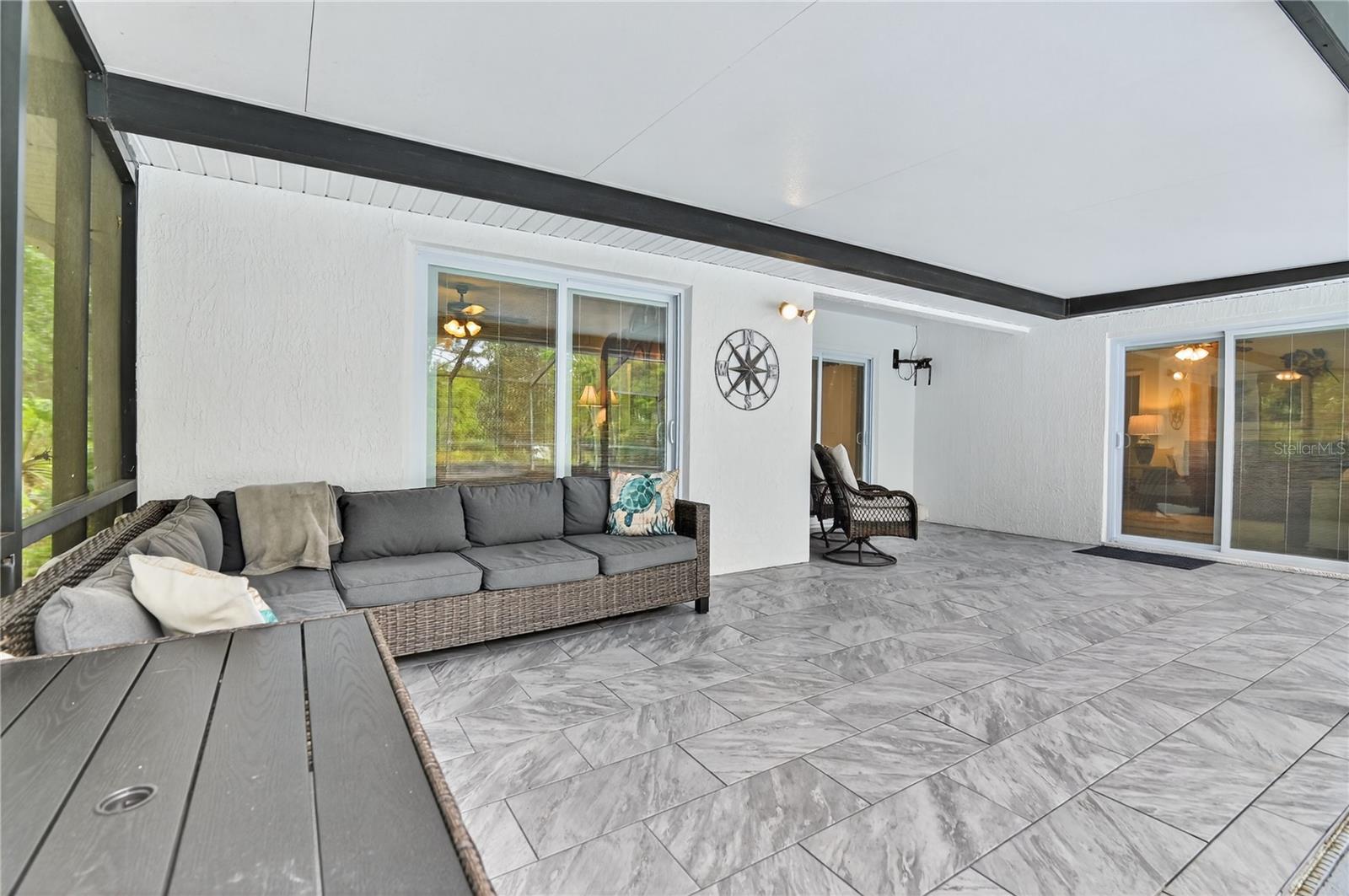 WALK IN WATER LAKE ESTATES PH 02 - Residential