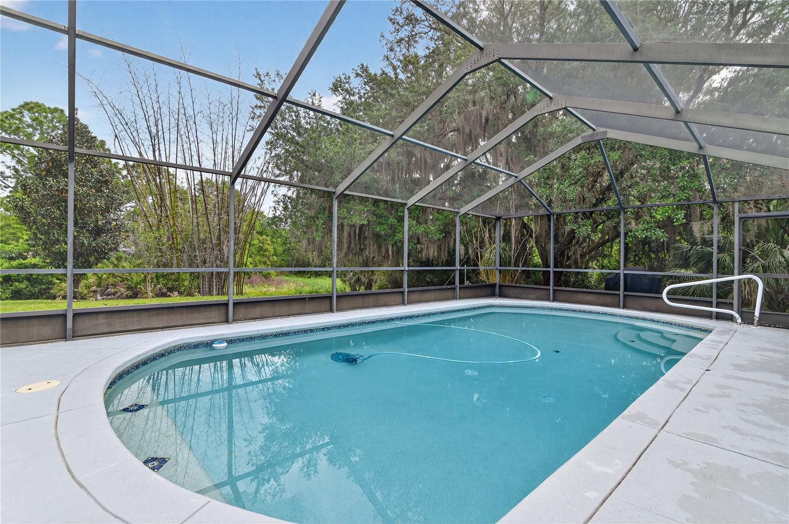 WALK IN WATER LAKE ESTATES PH 02 - Residential