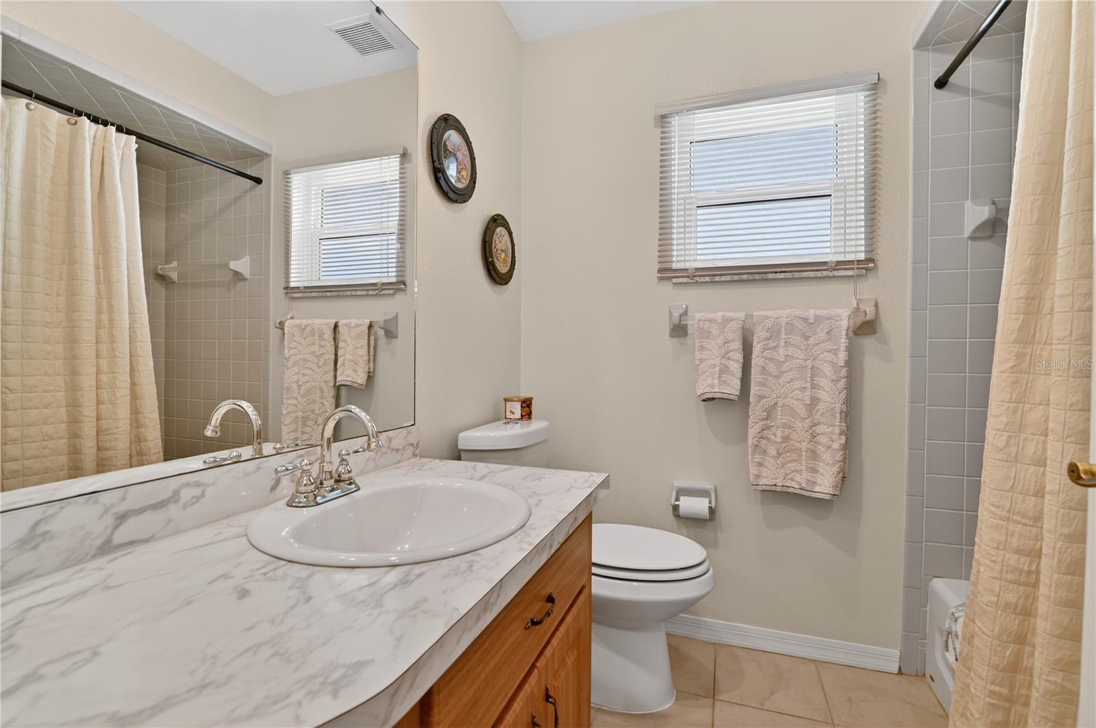 WALK IN WATER LAKE ESTATES PH 02 - Residential