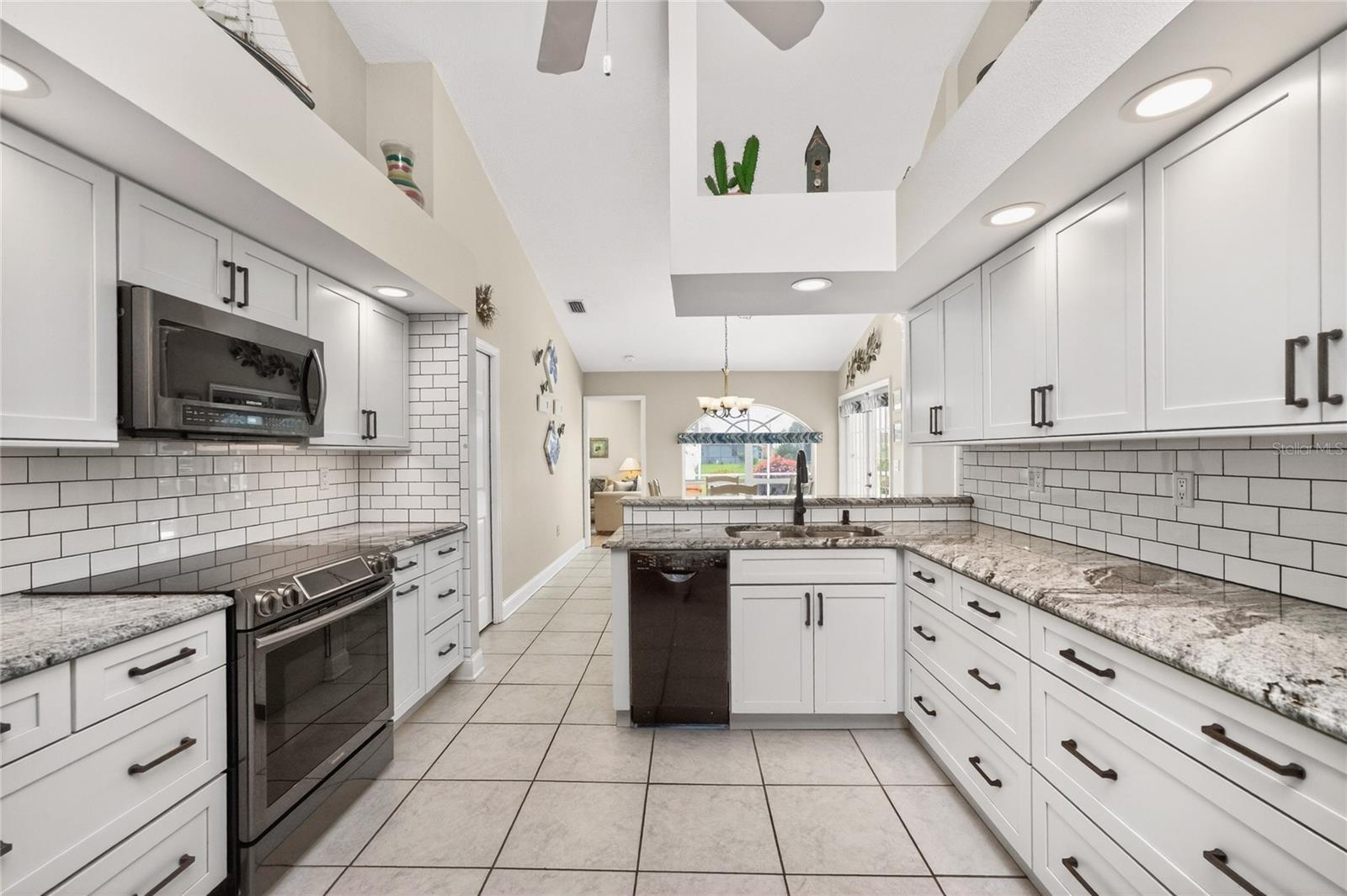 438 BOUNDARY BOULEVARD