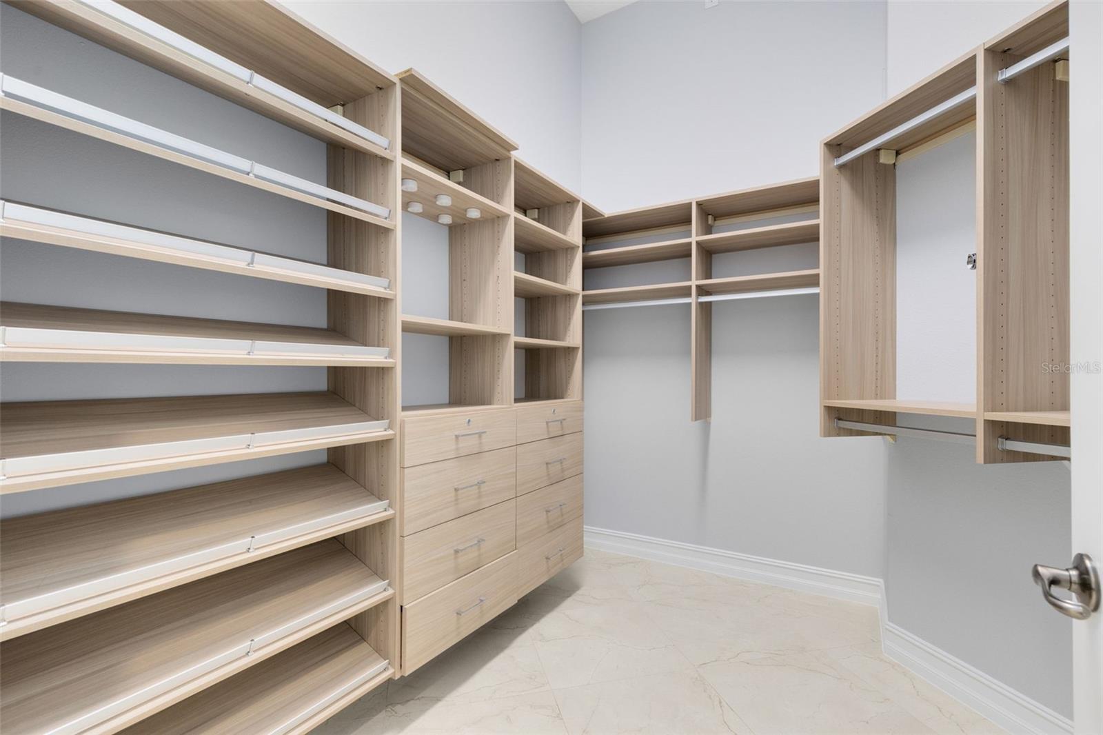 LIVE OAK ESTATES - Residential