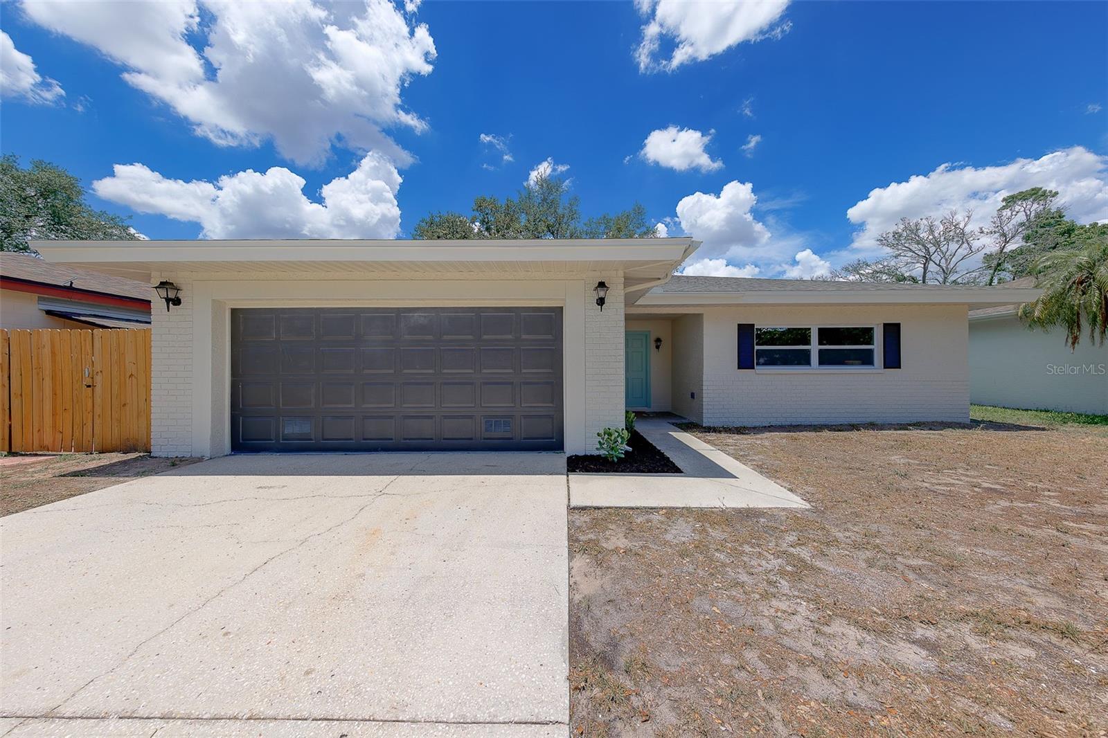 PINEBROOK ESTATES - Residential