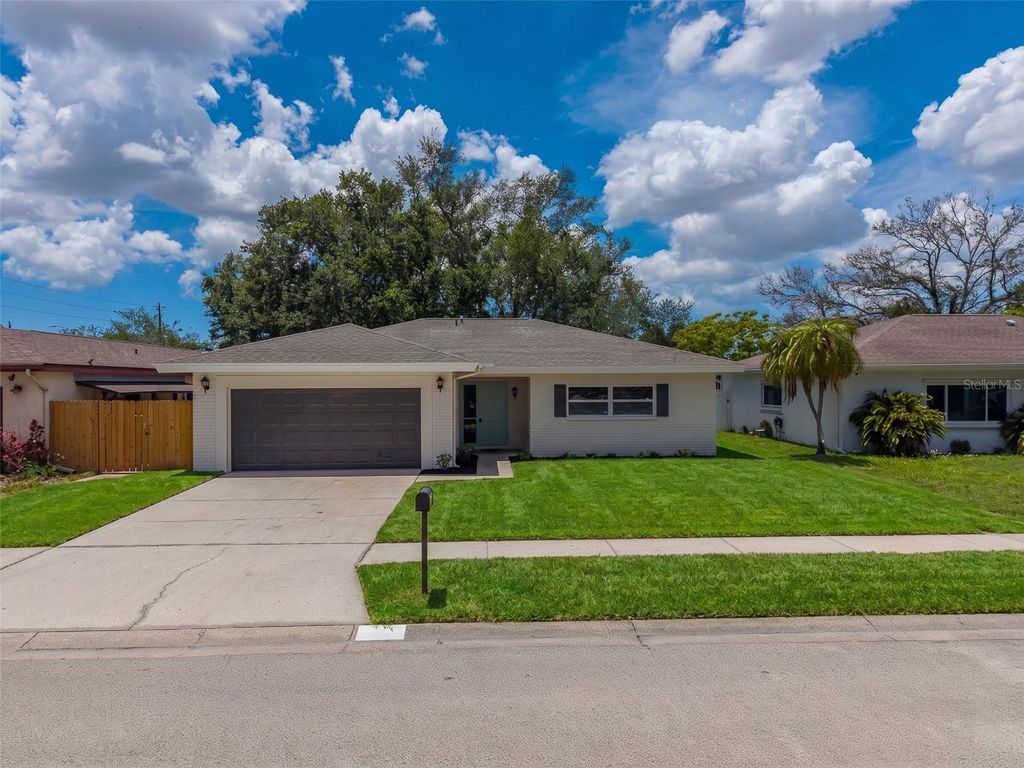Photo of 11818 69th Way, Largo, FL 33773 (MLS # TB8510695)