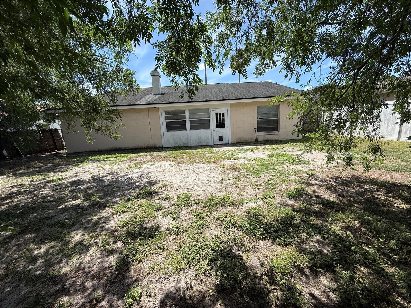 712 HAZY MEADOW COURT