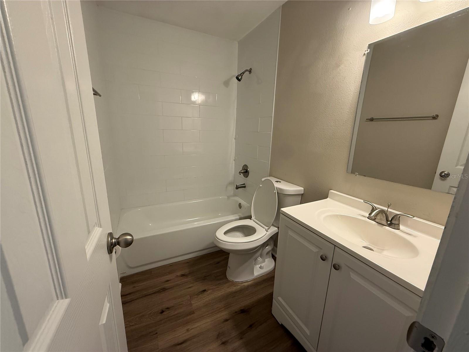 LAKEVIEW VILLAGE SEC C UNI - Residential