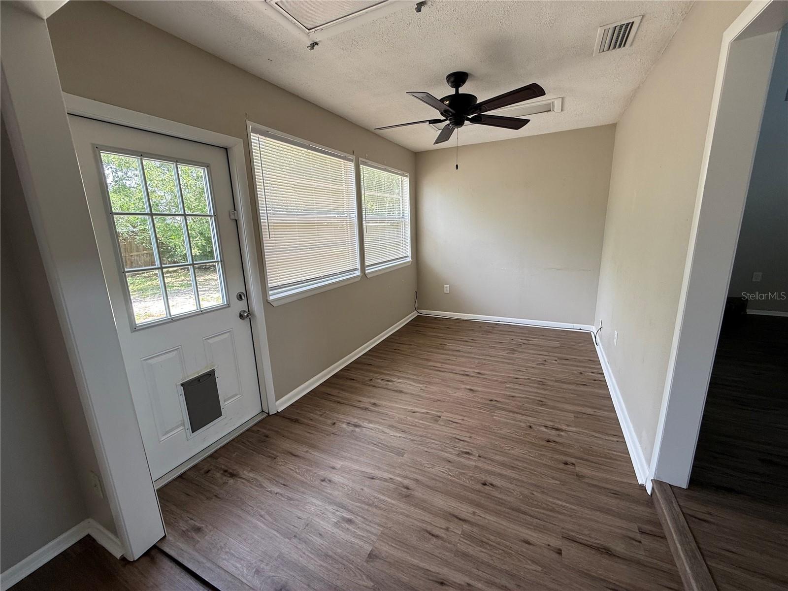 LAKEVIEW VILLAGE SEC C UNI - Residential