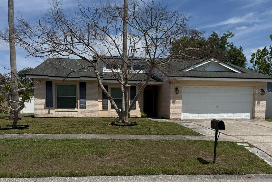 Short Sale. SHORT SALE:  Short sale – subject to lender approval.
3-bedroom, 2-bath home with a 2-car garage offering 1,684 sq ft of living space. Built in 1985, this property features a functional layout and great potential for personalization. Conveniently located near shopping, dining, and major roadways.