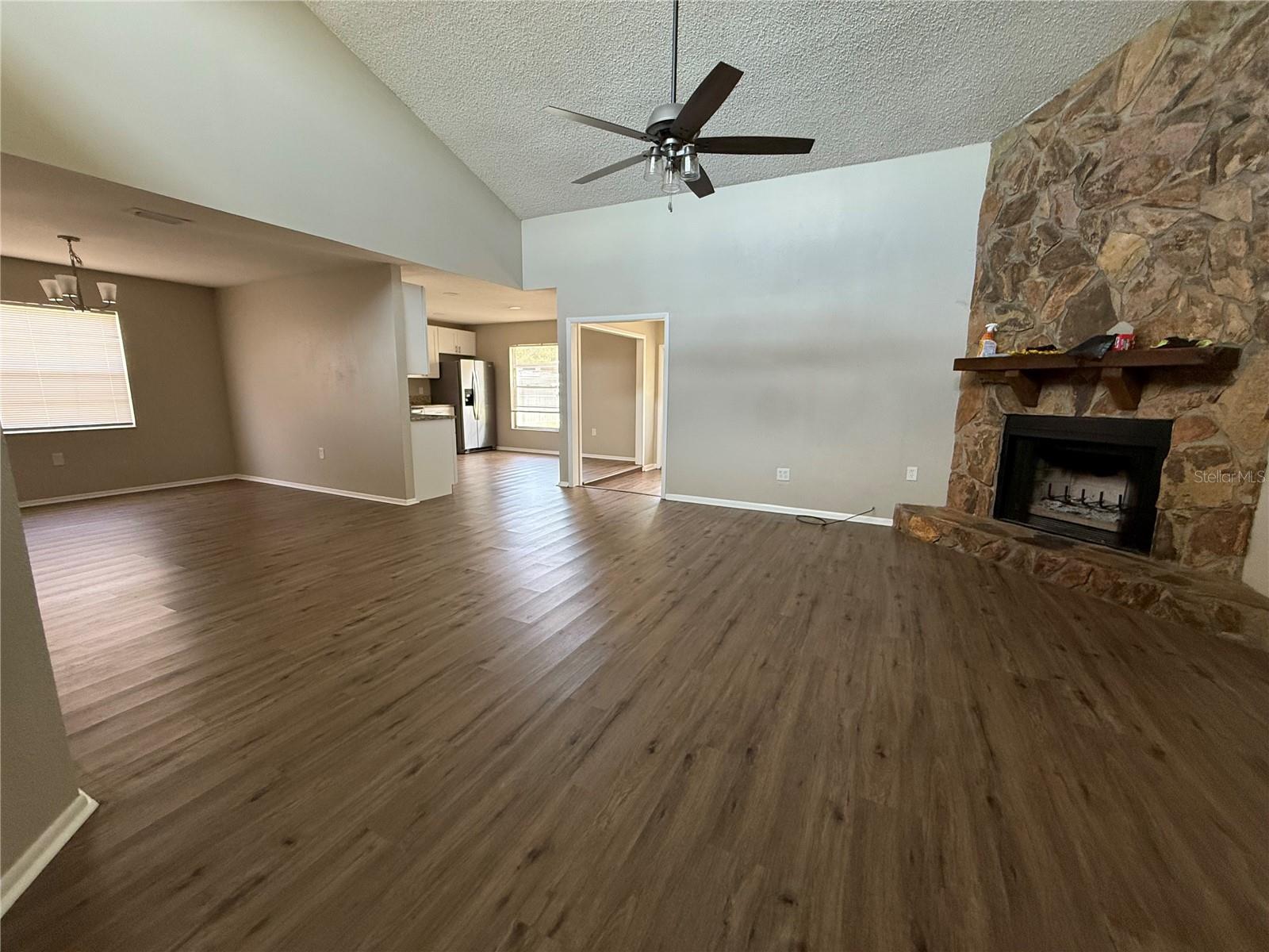 LAKEVIEW VILLAGE SEC C UNI - Residential