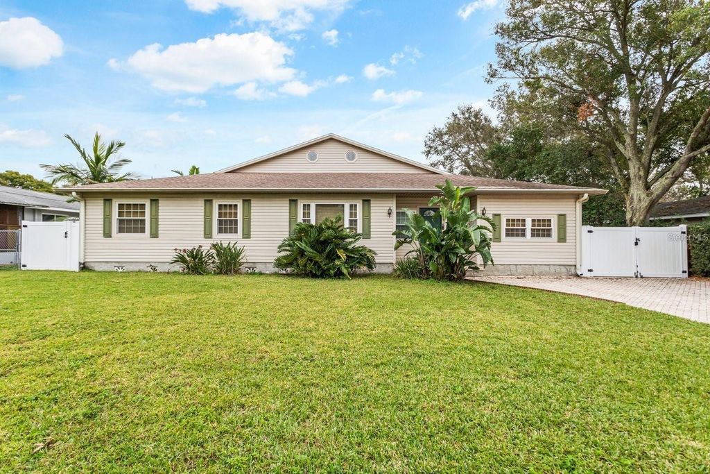 Photo of 5 S Orion Avenue, Clearwater, FL 33765 (MLS # TB8501262)