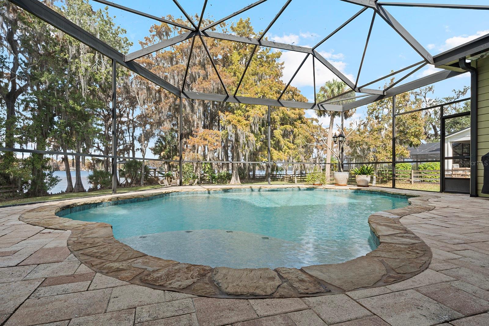 MILLS LANDING - Residential