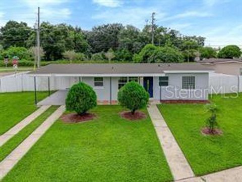 2420 BARKSDALE DRIVE ORLANDO FL 32822
